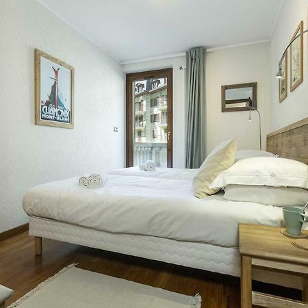 Apartment Ensa - Alpes Travel - Central Chamonix - Sleeps 4 Buitenkant foto