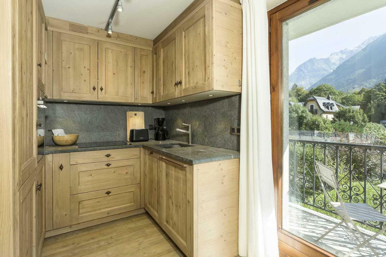 Apartment Ensa - Alpes Travel - Central Chamonix - Sleeps 4 Buitenkant foto